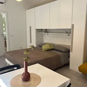  Apartment Violetta Di Italien